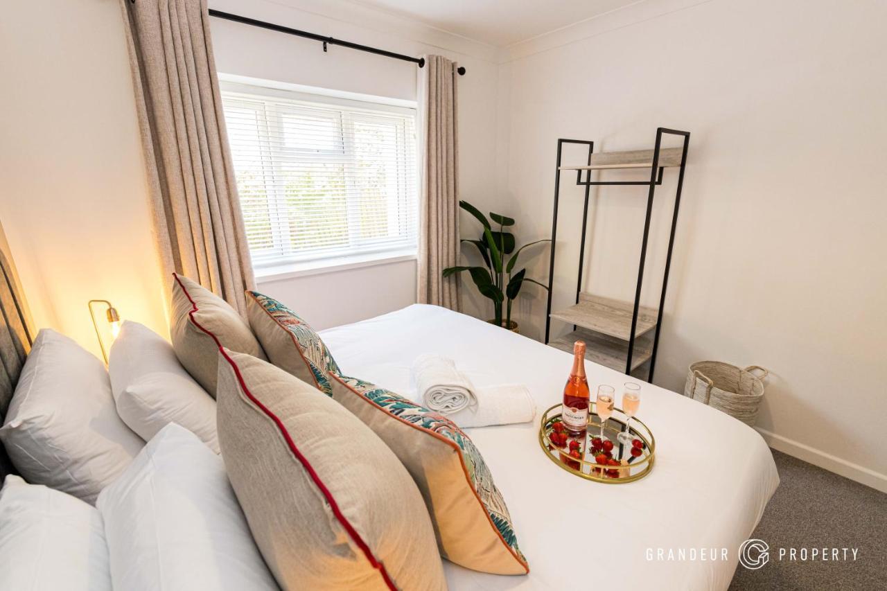 A Romantic Cosy City Centre Apartment With Free Parking - The Artist'S Escape Bournemouth Exterior photo